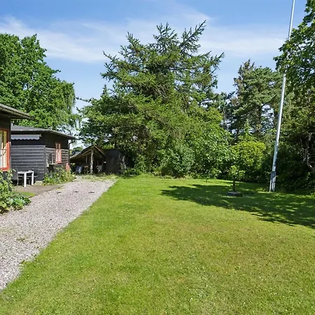 Antonina - 10m From The Sea By Interhome